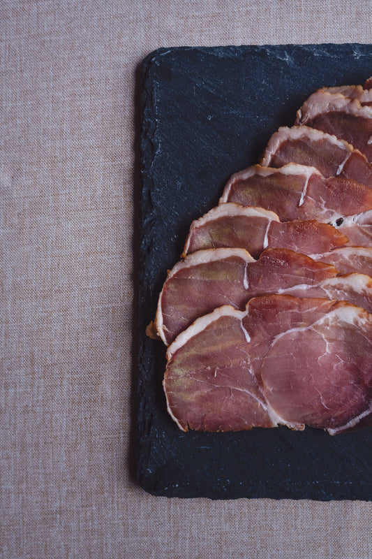 Nussschinken vom Bio-Apfelschwein
